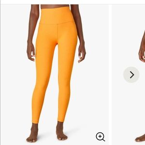 Beyond yoga size small leggings